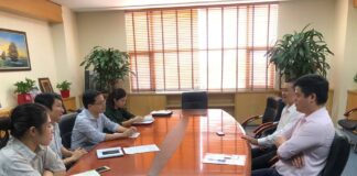 The meeting between Faculty of Banking and Finance with FPT Securities